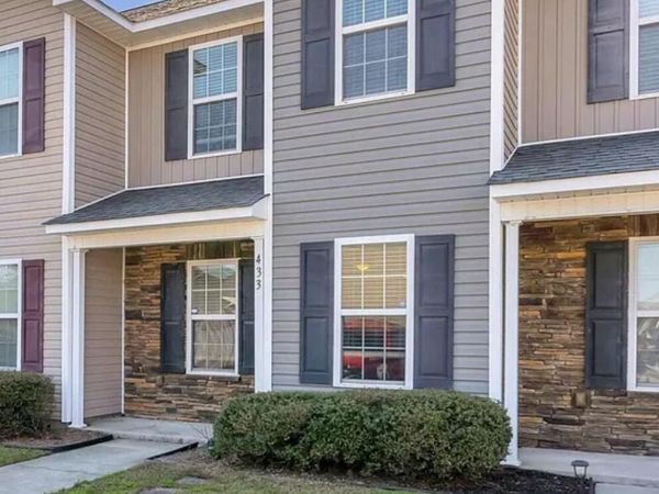 433 Falls Cove , Jacksonville, NC 28546