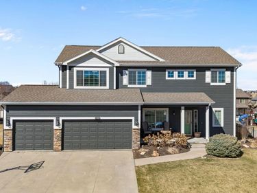 17302 Larimore Avenue, Omaha, NE 68116