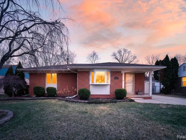 19523 Plumwoode Court, Brownstown Twp, MI 48183