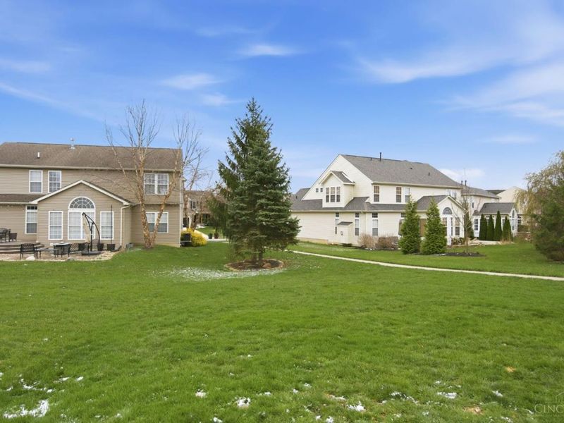 299 Village Park Drive, Lebanon, OH 45036 Photo 12