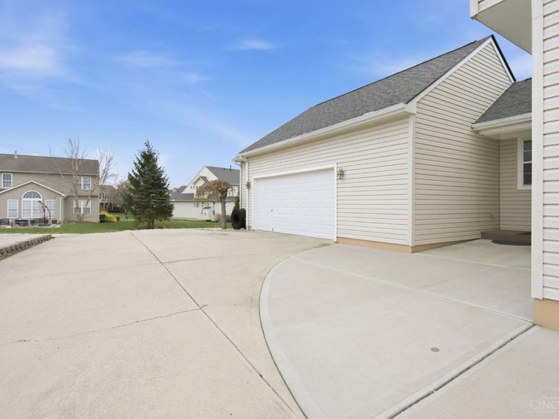299 Village Park Drive, Lebanon, OH 45036 Photo 7