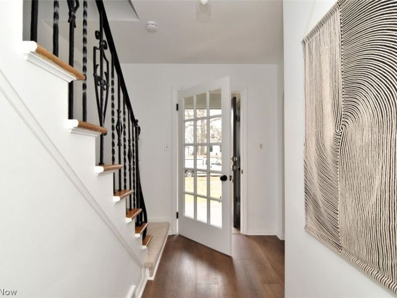 3677 Stoer Road, Shaker Heights, OH 44122 Photo 3