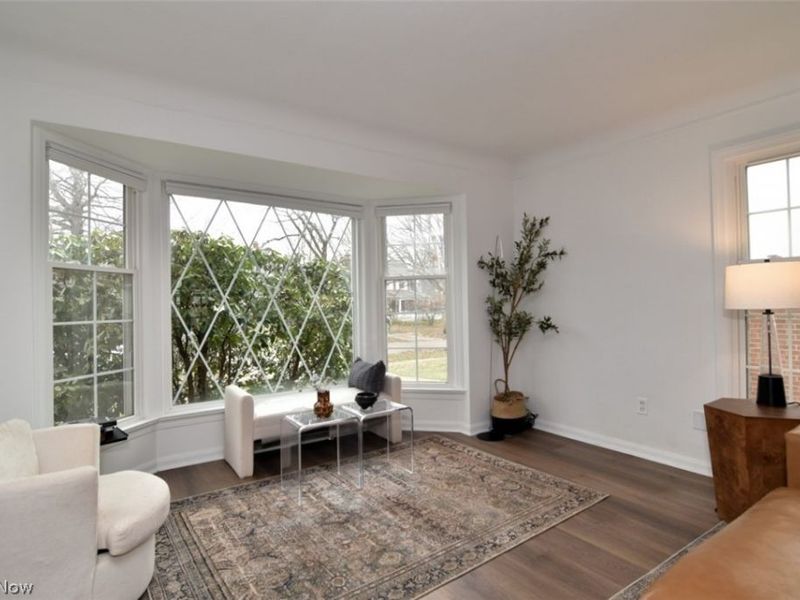 3677 Stoer Road, Shaker Heights, OH 44122 Photo 4