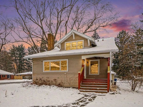 2407 Fairfield Avenue, Kalamazoo, MI 49048