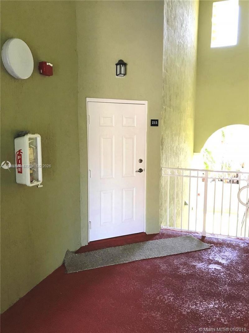 210 NW 109 Ave, Unit 215, Miami, FL 33172 Photo