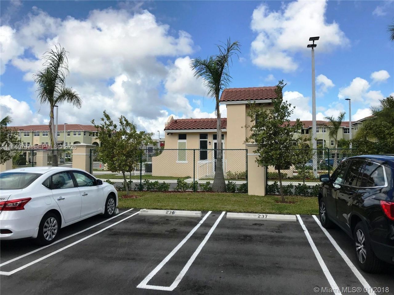 210 NW 109 Ave, Unit 215, Miami, FL 33172 Photo