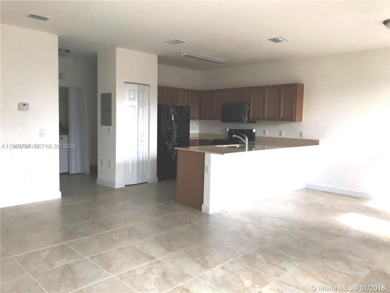 210 NW 109 Ave, Unit 215, Miami, FL 33172 Photo