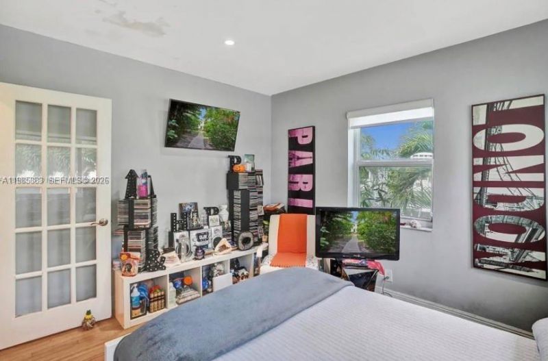 10076 E Bay Harbor Dr , Unit 76D, Bay Harbor Islands, FL 33154 Photo