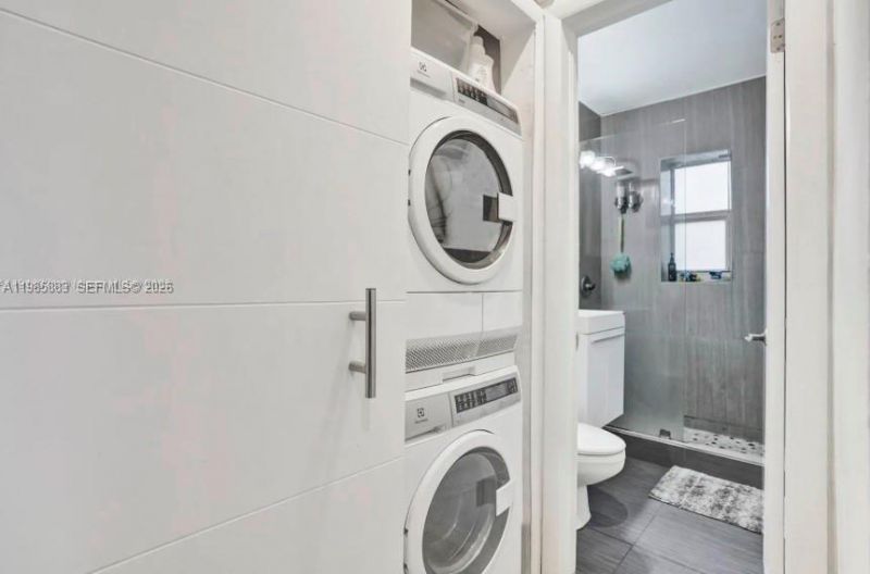 10076 E Bay Harbor Dr , Unit 76D, Bay Harbor Islands, FL 33154 Photo