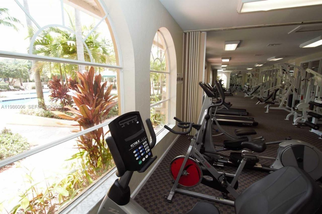 16304 Glenmoor Dr , Unit 16304, West Palm Beach, FL 33409 Photo