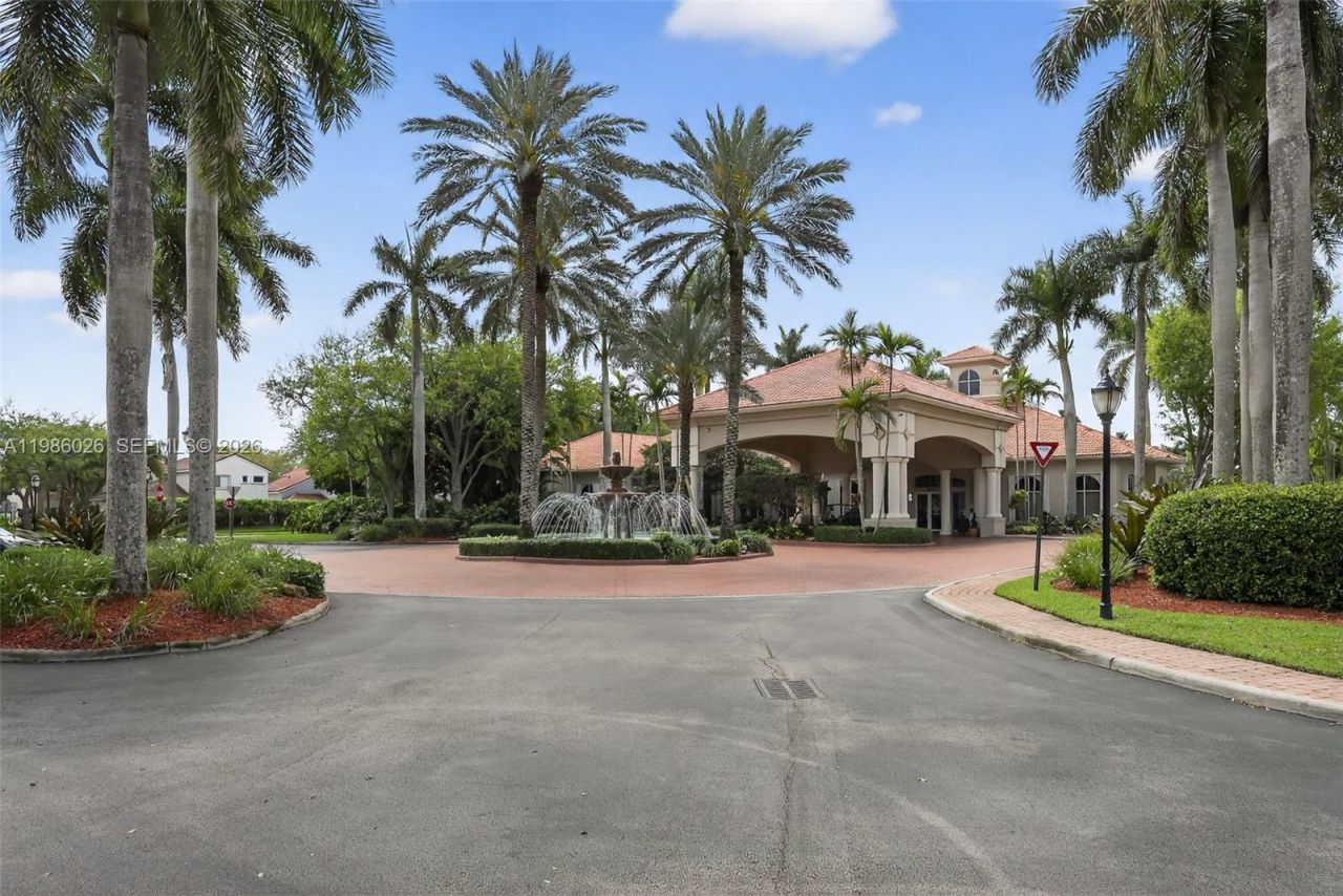 1776 NW 78th Ave, Pembroke Pines, FL 33024 Photo