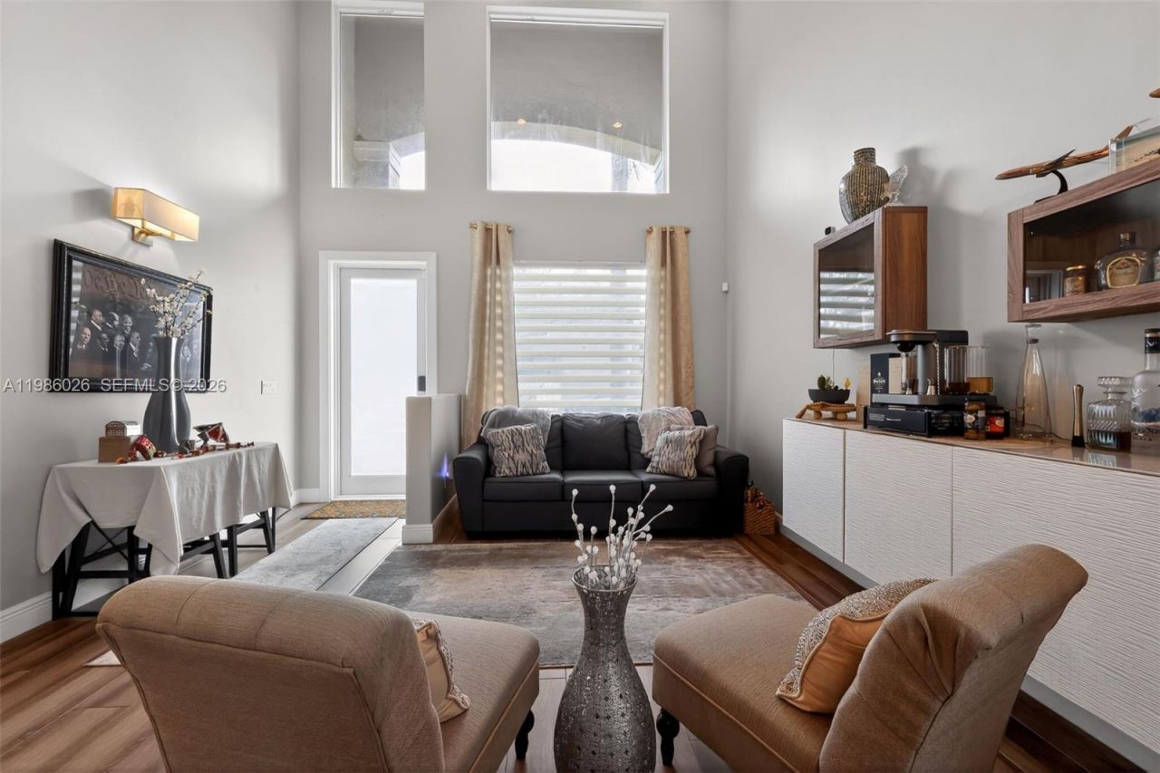 1776 NW 78th Ave, Pembroke Pines, FL 33024 Photo