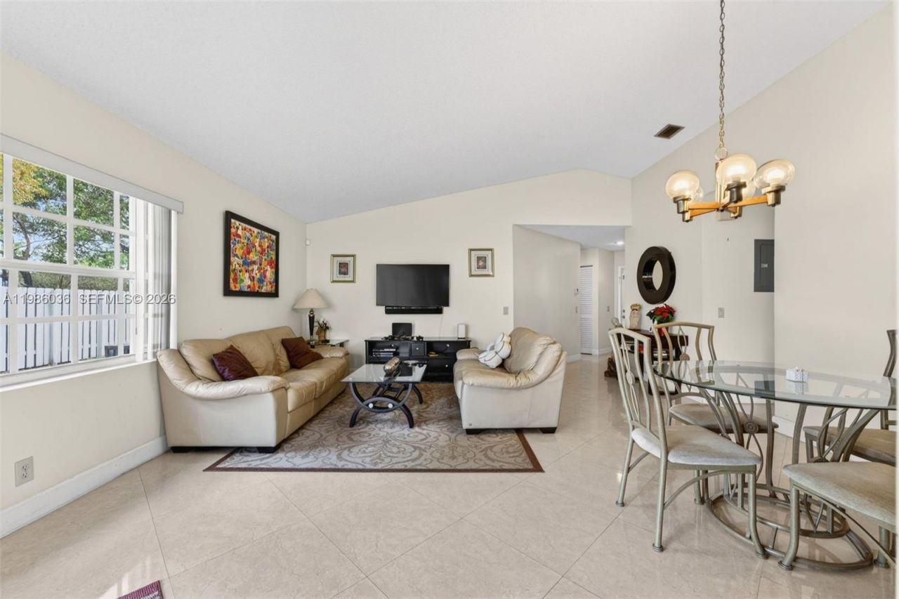 1495 Garden Rd , Weston, FL 33326 Photo