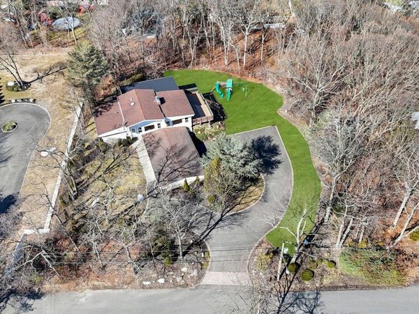 39 Sycamore Avenue , Farmingville, NY 11738