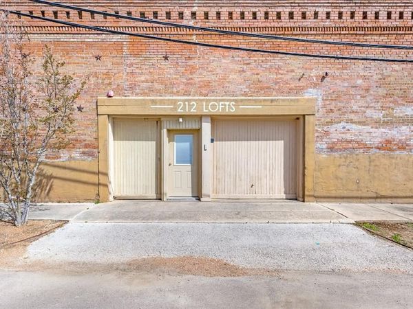 212 Bolivar Street , Unit 201, Sanger, TX 76266
