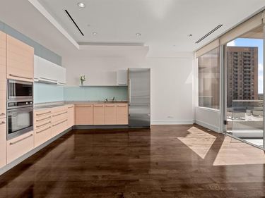 2408 Victory Park Lane, Unit 1131, Dallas, TX 75219