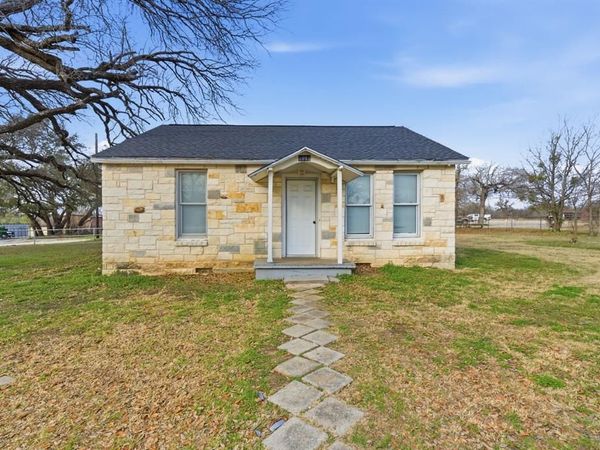 1013-A Tejas Lane , Stephenville, TX 76401
