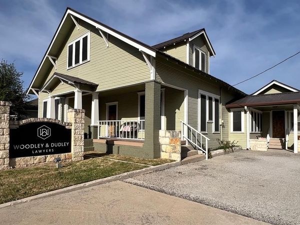 306 N Austin Street , Comanche, TX 76442