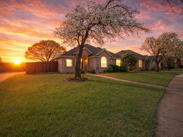 2005 Reddenson Drive, Carrollton, TX 75010