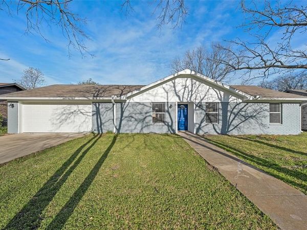711 Rosedale Drive, Hewitt, TX 76643