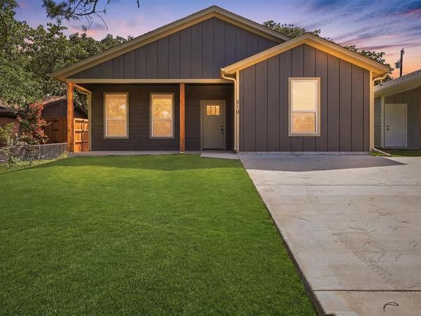 810 Branding Iron Trail, Granbury, TX 76049