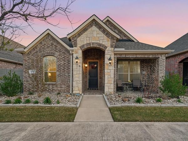 813 8th Street, Argyle, TX 76226