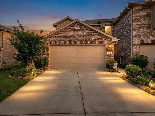 6810 Topaz Drive, Greenville, TX 75402