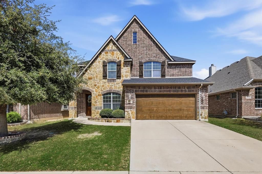 1029 Albany Drive, Fort Worth, TX 76131 Main Photo