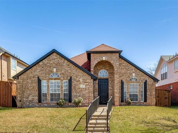 613 Castleford Drive, Allen, TX 75013