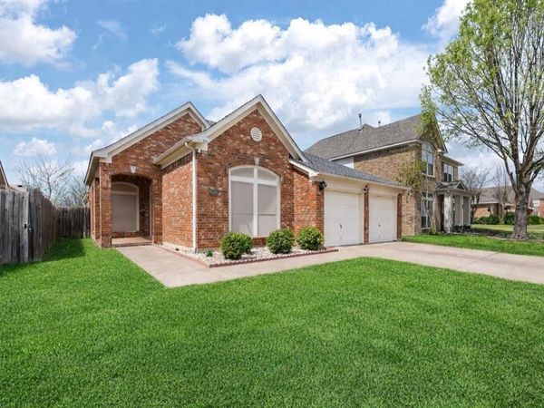 8512 Rock Creek Drive, Fort Worth, TX 76123