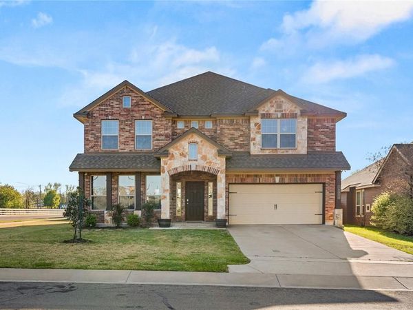 10800 Aurora Drive, Waco, TX 76708