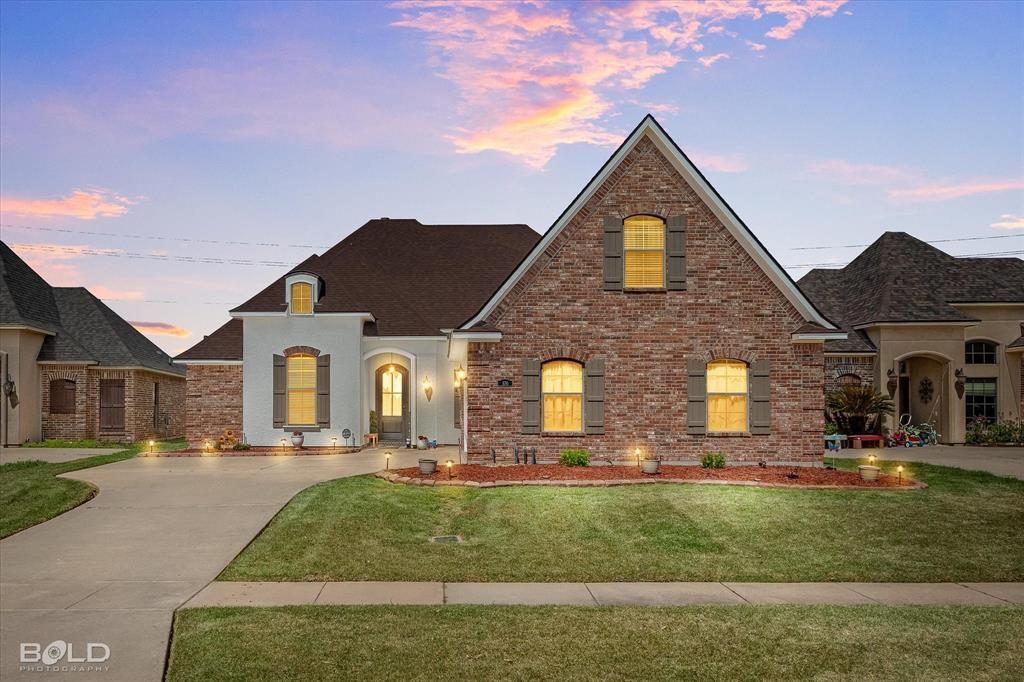 570 Chinquipin Drive, Bossier City, LA 71111 Main Photo