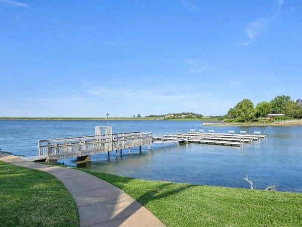 2101 Vista Ridge Court, Arlington, TX 76013