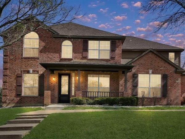 2770 S Lakeview Drive, Cedar Hill, TX 75104