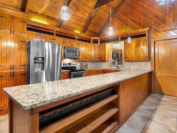 114 Quail Lake Drive W, Whitney, TX 76692