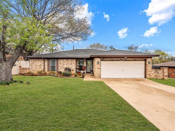 748 Regency Drive, Hurst, TX 76054