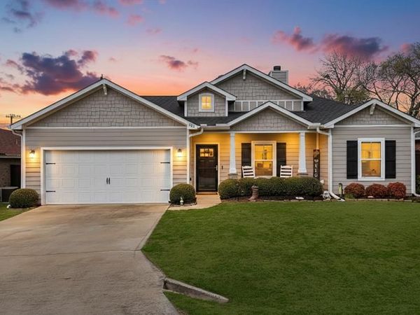 603 Cain Street , Lake Dallas, TX 75065