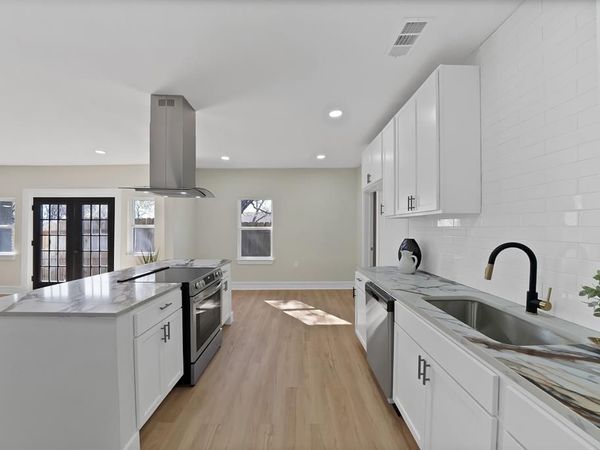 2803 Wilkinson Avenue, Fort Worth, TX 76103