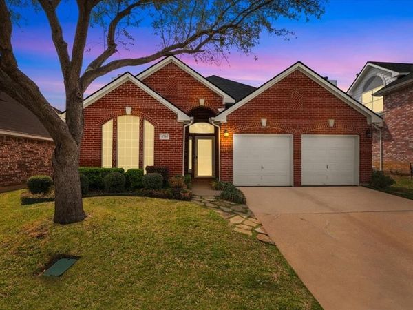 4704 Sabine Street, Fort Worth, TX 76137