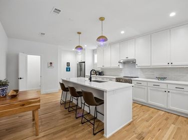 7207 Gaston Avenue, Unit 903, Dallas, TX 75214