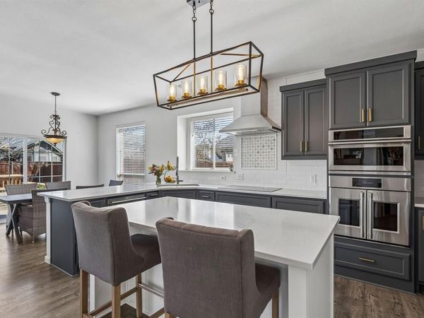 405 Stoneleigh Circle, Lake Dallas, TX 75065