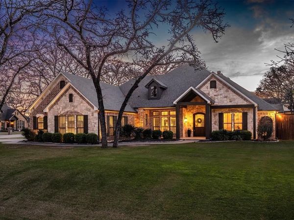 101 Live Oak Drive, Krugerville, TX 76227