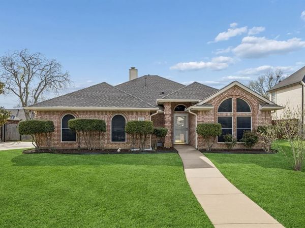 2741 Naples Drive, Hurst, TX 76054