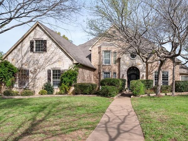 2703 Katherine Court, Dalworthington Gardens, TX 76016