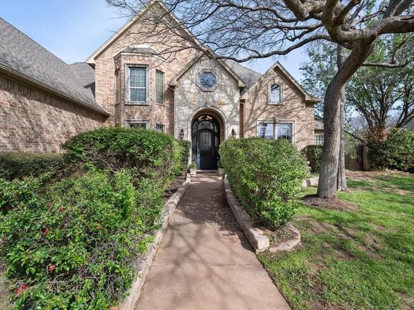 2703 Katherine Court, Dalworthington Gardens, TX 76016