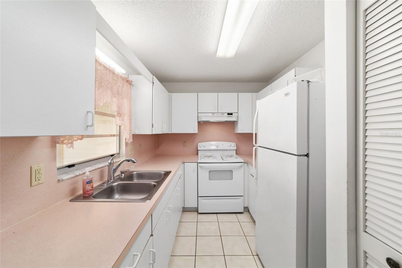 9460 SW 84th Terrace, Unit E, Ocala, FL 34481 Photo