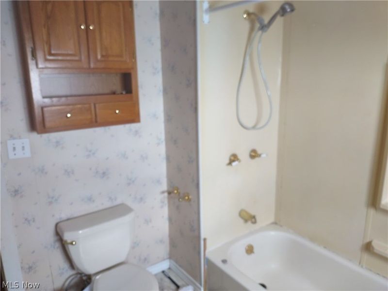 2119 E Erie Avenue , Lorain, OH 44052 Photo 14