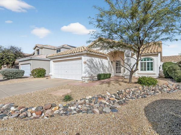 6942 W VIA DEL SOL Drive, Glendale, AZ 85310
