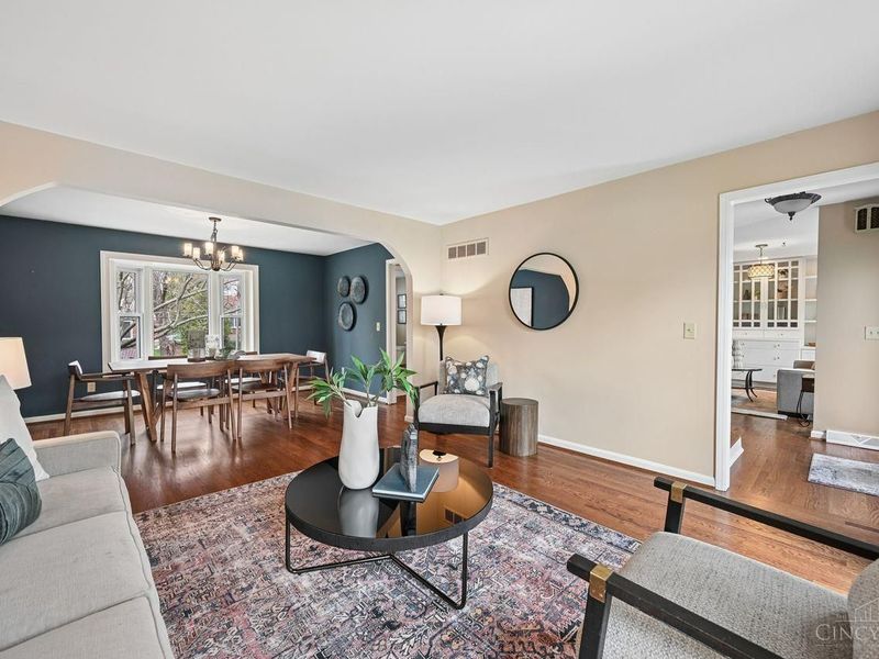 5368 Autumnwood Drive, Cincinnati, OH 45242 Photo 4