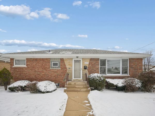 8229 W Giddings Street, Norridge, IL 60706